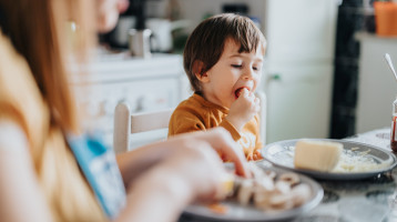 Meglepő adat: ez az étel áll a legtöbb gyermekkori allergia hátterében Meglepő adat: ez az étel áll a legtöbb gyermekkori allergia hátterében