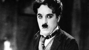 Charlie Chaplin unokája a világ egyik legszebb nője: a 44 éves Kiera modellként hódít Charlie Chaplin unokája a világ egyik legszebb nője: a 44 éves Kiera modellként hódít