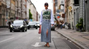 Visszatért a divatba a 2000-es évek kedvenc szoknyája: nemcsak sikkes, de praktikus viselet is Visszatért a divatba a 2000-es évek kedvenc szoknyája: nemcsak sikkes, de praktikus viselet is