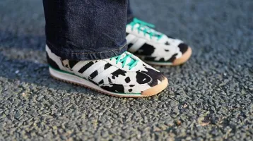 Cipővásárlás előtt állsz? Ez az 5 sneaker fogja uralni a tavaszi trendeket, minden szettet feldobnak