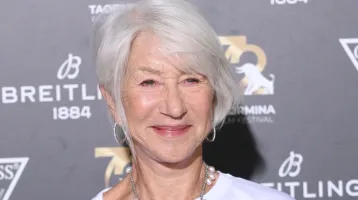 Helen Mirren és férje ellopták a show-t a vörös szőnyegen: 80 felett is káprázatosak együtt Helen Mirren és férje ellopták a show-t a vörös szőnyegen: 80 felett is káprázatosak együtt