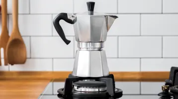 Az olaszok szerint ez a legrosszabb, amit a kotyogós kávé főzése közben elkövethetsz