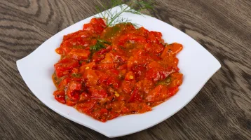 A séfek szerint ettől lesz tökéletes a lecsó, egyszerűen tilos kihagyni belőle A séfek szerint ettől lesz tökéletes a lecsó, egyszerűen tilos kihagyni belőle