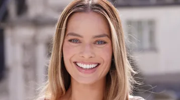 Margot Robbie drámai meztelenruhájától leesik az állad: a színésznő a határait feszegette 