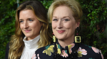 Ő Meryl Streep ritkán látott, 40 éves lánya: Grace le sem tagadhatná világhírű édesanyját, annyira hasonlít rá Ő Meryl Streep ritkán látott, 40 éves lánya: Grace le sem tagadhatná világhírű édesanyját, annyira hasonlít rá