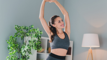 Ez az egyszerű mozgásforma nyárra bomba formába hoz: elképesztő, mit művel a testeddel napi 30 perc