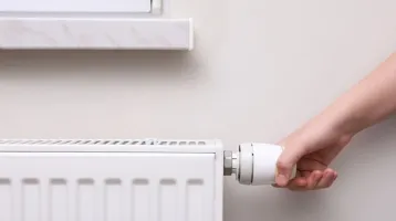 Ezt az egy dolgot csináld meg a radiátorral még az első fűtés előtt: egész télen kevesebb lesz általa a rezsi Ezt az egy dolgot csináld meg a radiátorral még az első fűtés előtt: egész télen kevesebb lesz általa a rezsi