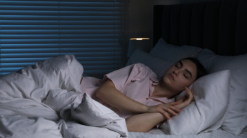 Ezért nem szabad soha teljes sötétben aludni: megdöbbentő, mi az oka