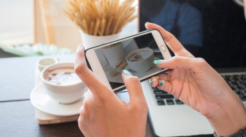 Az AI titokban belenyúl a fotóidba? Így derítheted ki