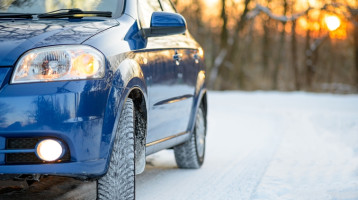 Életet menthet télen, ha teszel ebből egy pohárral az autódba: filléres trükk, amivel megelőzheted a bajt Életet menthet télen, ha teszel ebből egy pohárral az autódba: filléres trükk, amivel megelőzheted a bajt