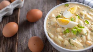 Így lesz mennyei a tojáskrém majonéz nélkül: krémes, ínycsiklandó, és egy dekát sem hízol tőle 