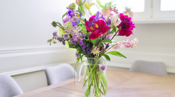 Öntsd ezt a vágott virágok vízébe, és sokkal tovább frissek maradnak: akár hetekig gyönyörködhetsz bennük