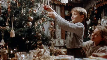 Újra trendi nagymamáink karácsonyfája – így díszítsd fel, ha újraélnéd a régi idők ünnepét Újra trendi nagymamáink karácsonyfája – így díszítsd fel, ha újraélnéd a régi idők ünnepét