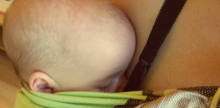 Nyilvános szoptatás? A mai napig megosztó téma Nyilvános szoptatás? A mai napig megosztó téma