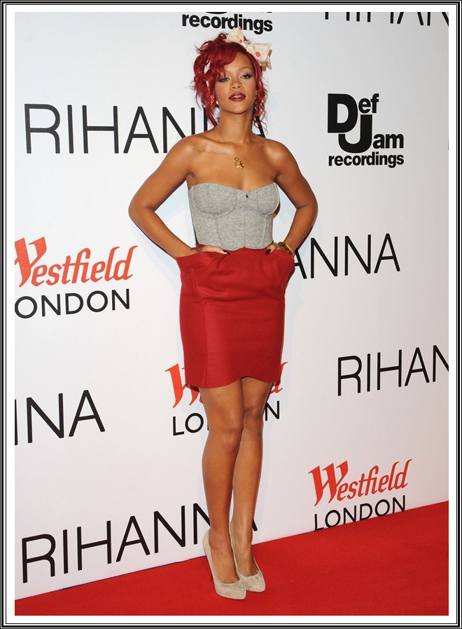 Ilyen volt Rihanna 2010-ben, azaz 8 évvel ezelőtt, amikor karrierje szárnyalt, ő pedig jobb formában volt, mint valaha. Ilyen volt Rihanna 2010-ben, azaz 8 évvel ezelőtt, amikor karrierje szárnyalt, ő pedig jobb formában volt, mint valaha.