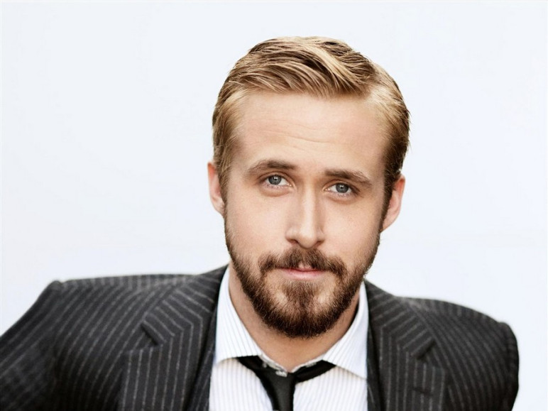 Ryan Gosling hátborzongató gyermekkori élményekről számolt be a világsajtónak. Elmondása szerint az egész család életét megkeserítette egy szellem, aki a házukban lakott. Végül el is költöztek a kísértet miatt.