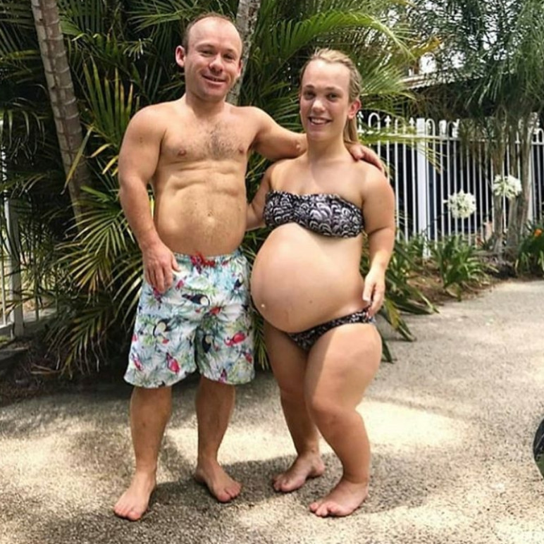 A várandósság problémamentesen telt, és erről gyakran hírt adtak közkedvelt Instagram oldalukon.