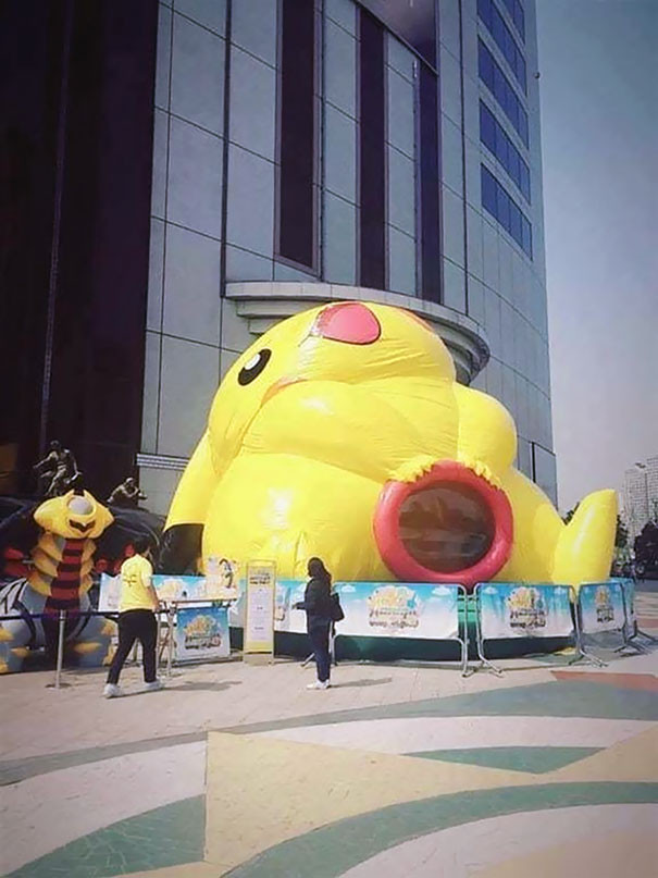 Pikachut is félrefújták egy kicsit.