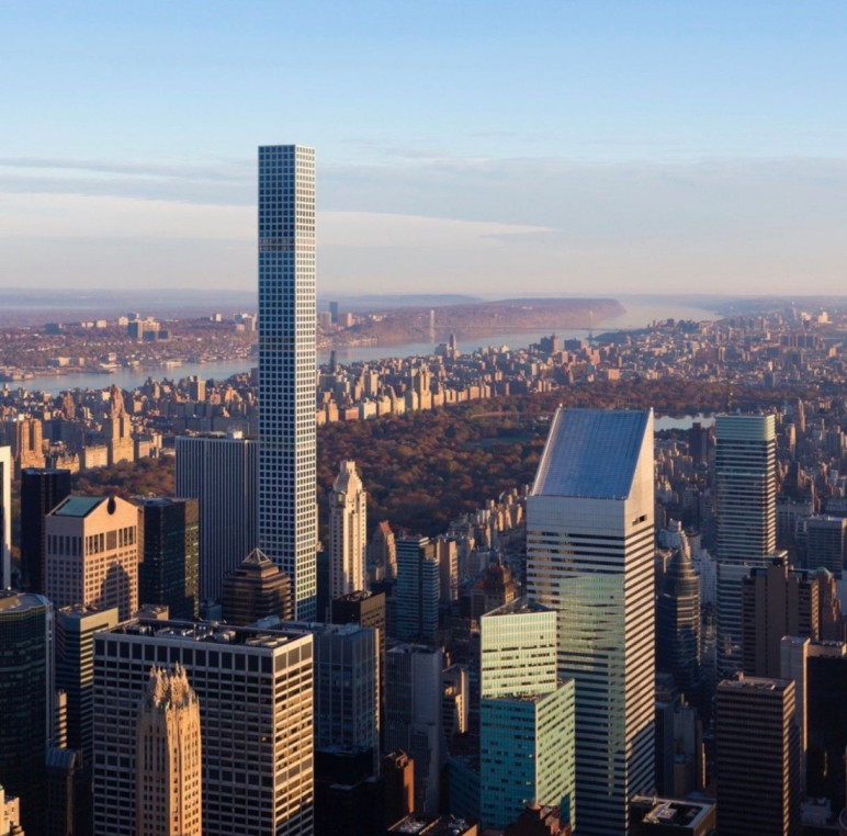 Az apartmannak New York híres épülete ad otthont. Az apartmannak New York híres épülete ad otthont.