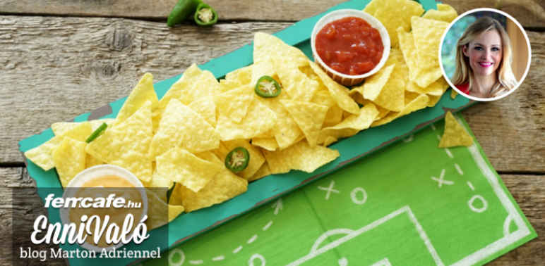 Nem tudod abbahagyni: Tortilla chips, házi salsa- és sajtszósszal Nem tudod abbahagyni: Tortilla chips, házi salsa- és sajtszósszal