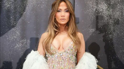 Jennifer Lopez első fizetéséből ma egy jobb vacsorára sem futná: ennyit keresett az énekesnő, mielőtt világsztár lett Jennifer Lopez első fizetéséből ma egy jobb vacsorára sem futná: ennyit keresett az énekesnő, mielőtt világsztár lett