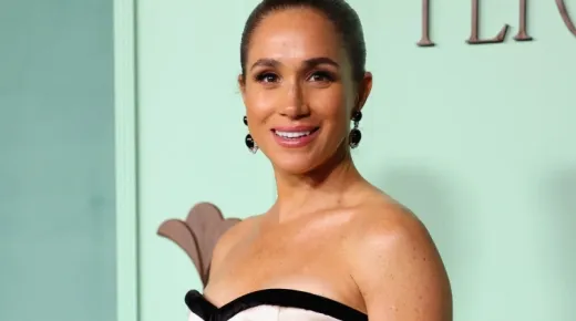 Meghan Markle osztrigafehér ruhában idézte meg a hollywoodi glamourt: királynőként ragyogott a "vörös" szőnyegen