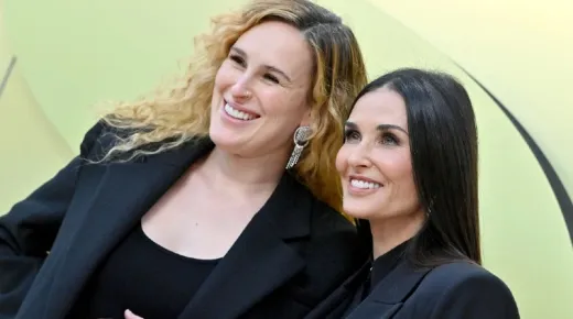 Durva háború tört ki Bruce Willisék családjában: Demi Moore-t súlyos vádakkal illeti a volt veje Durva háború tört ki Bruce Willisék családjában: Demi Moore-t súlyos vádakkal illeti a volt veje
