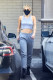 Miley Cyrus annyi extrém szettet mutatott már, hogy szinte konzervatívnak számít, hogy most csak a melltartó maradt le.