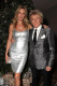 Rod Stewart és Penny Lancaster között 26 év korkülönbség van. A korosodó rocksztárt modell felesége és gyermekeik, a 13 éves Alastair és a 8 éves Aiden tartják fiatalon. A pár 2007 óta él házasságban, töretlen boldogságban.