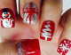 A rövid körmökön fantasztikusan mutatnak a cuki minták. 