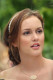 Blair Waldorf karakterére biztosan mindenki emlékszik A pletykafészek című sorozatból. A főszereplőt alakító színésznő a TV show-ban szinte állandóan viselt valamilyen hajpántot a hajában, épp ezért a kiegészítő a védjegyévé vált. A képen látható darab még egy elegánsabb, visszafogottabb változat.