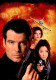Pierce Brosnannek és Teri Hatchernek is akadtak problémái az 1997-es James Bond-film forgatásakor. Szerették egymást a képernyőn, de folyton veszekedtek az előkészületek során. A színésznő várandós volt a munkálatok alatt, a színész pedig nem volt vele épp a legtürelmesebb, tekintve, hogy sokszor órákat állt a kismama miatt a meló.