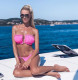Vasvári Vivien sem aprózta el a nyári fotókat. Ez a pink bikinis kép az egyik kedvencünk a Feleségek luxuskivitelben sztárjáról.