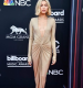 Hailey Baldwin pontosan tudja, neki nagyon nehéz rossz ruhát választani. A tuti azonban az, ha a melltartót elfelejti. Ezúttal is így tett, és milyen jól... Hailey Baldwin pontosan tudja, neki nagyon nehéz rossz ruhát választani. A tuti azonban az, ha a melltartót elfelejti. Ezúttal is így tett, és milyen jól...