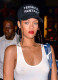 Rihanna - A énekesnő előszeretettel hord átlátszó felsőket, így nem titok, jobb mellbimbójában egy piercing van
