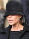 Victoria Beckham ezt is elegánsan viseli