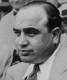 A férfi nekiment Caponénak, arcán számos vágást ejtett, melynek köszönhetően Alt 80 öltéssel varrták össze.