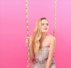 Reese Witherspoon lánya, Ava Phillippe még nem kötelezte el magát teljes mértékben a modell szakma mellett. Ugyan minden adott a csillogó karrierhez, úgy érzi, még időre van szüksége, hogy eldöntse, mit szeretne kezdeni az életével. Ettől függetlenül a legnagyobb divatlapok és márkák ostromolják, úgyhogy ha elhatározza magát, biztos, hogy a lábai előtt hever majd a világ.