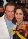 Jean-Claude Van Damme és felesége, Gladys Portugues üditő kivétel, akik válásuk és újraházasodásuk után együtt maradtak. Két közös gyerekük is született. 