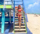 A műsorvezetőnő gyakran oszt meg magáról bikinis fotókat 