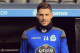 A svájci focista, Fabian Schär tipikus focistás, oldalt fokozatosan felnyírt, felül hosszabbra hagyott és gondosan oldalra zselézett frizurára esküszik, melyet még a mérkőzésekre is gondosan beállít. Szívdöglesztő, nem?