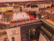 Kétségtelen, hogy a főváros egyik legszebb panorámájával rendelkező jégpályája a belvárosi Hotel President tetején található, 110 négyzetméteres Ice Terrace. A jégpálya hétköznap 16 órától 21 óráig, hétvégén pedig 14 órától 21 óráig tart nyitva. A belépő hétköznapokon 2500 forintba kerül, amibe beletartozik a korcsolyabérlés és egy forró alkoholmentes ital. Vasárnaponként 17 órától a Hütte Party-k alatt 3500 forint a belépő, ahol a vendégek forralt bort kapnak üdvözlőitalként. Idén 12 éven aluliak számára ingyenes a belépés, egy felnőttel két 12 év alatti gyermek ingyenesen korcsolyázhat.