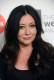Shannen Doherty - Notórius késő hírében áll. A Beverly Hills 90210 forgatásain is meggyűlt a rendezők baja a szétszórtságával, a Bűbájos boszorkákból pedig néhány évad után ki is írták, mert állandóan rá kellett várni.