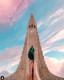 A Hallgrímskirkját 38 évig építették, és bár a tervek már 1937-ben elkészültek, a munkálatok csak 1948-ban kezdődtek, a feltűnő torony pedig sokkal előbb elkészült, mint maga a templom.