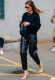 Ez bizony egy sportosabb outfittel is könnyen megállja a helyét. Tényleg rendkívülien jól variálható.
