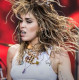 Ha van rocksláger, amit az unalmasságig feldolgoztak, az egyértelműen a Metallica Nothing Else Matters-e. Az énekesnő mégis úgy prezentálta a Glastonbury stadionban a szerzeményt, hogy megfagyott a levegő.