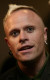 Egy nappal később, március 4-én egy világsztárral lettünk kevesebbek, 49 éves korában meghalt Keith Flint, a Prodigy énekese. A halál oka a hivatalos jelentés szerint öngyilkosság volt.