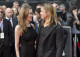Angelina Jolie és Brad Pitt - mindkettőnek jól áll a hosszú, szőkésbarna haj