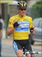Lance Armstrong - A többszörös Tour de France győztes, majd dopping miatt az összes címétől megfosztott kerékpárost 1996-ban, 25 éves korában  diagnosztizálták hererákkal, ami a tüdejére és az agyára is átterjedt. 1997-ben már gyógyultnak nyilvánították.