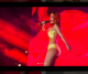 "Mindenhogy gyönyörű" - véleményezte egy másik rajongó, aki kiállt Rita új frizkója mellett.